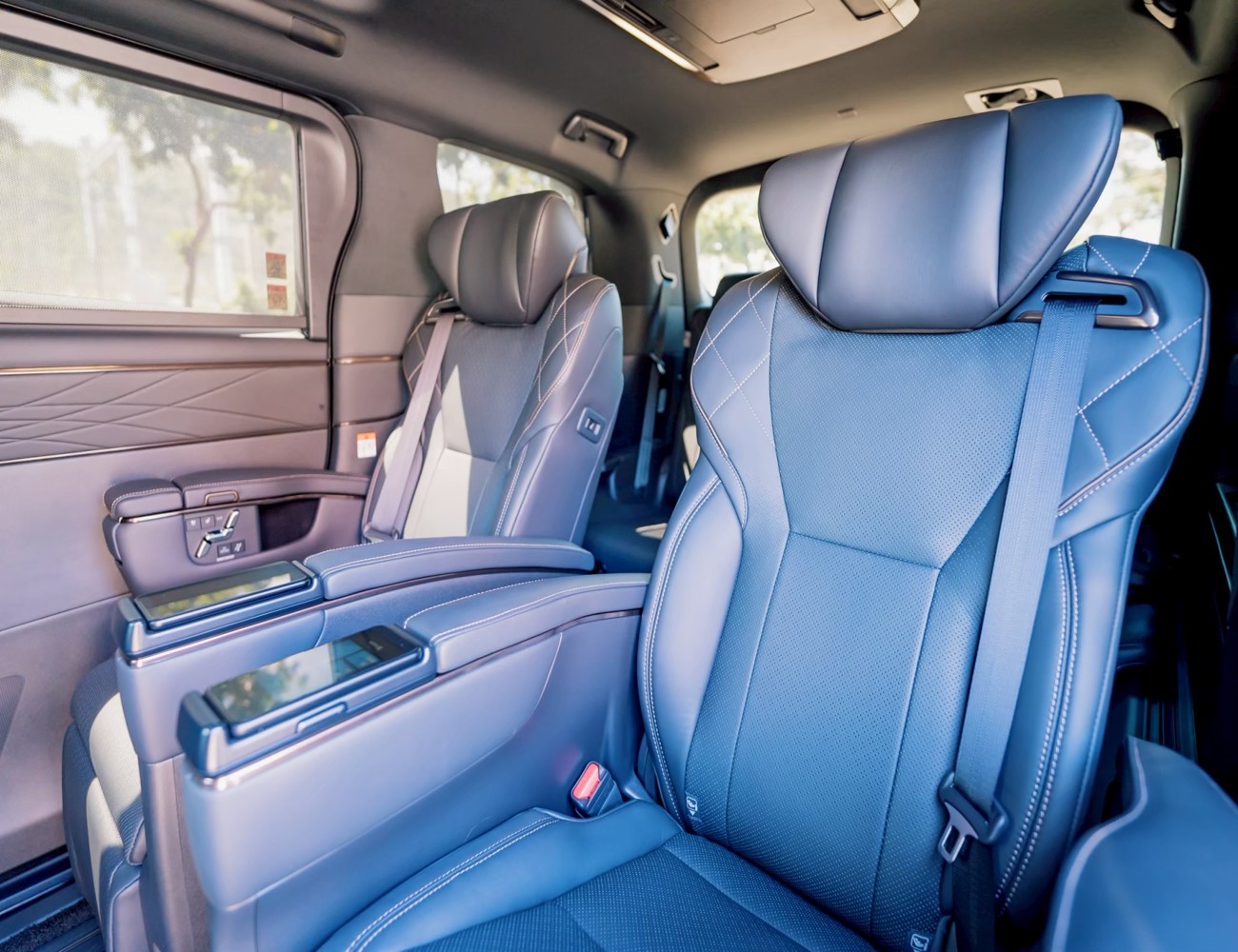 尊榮豪華七人座圖片2